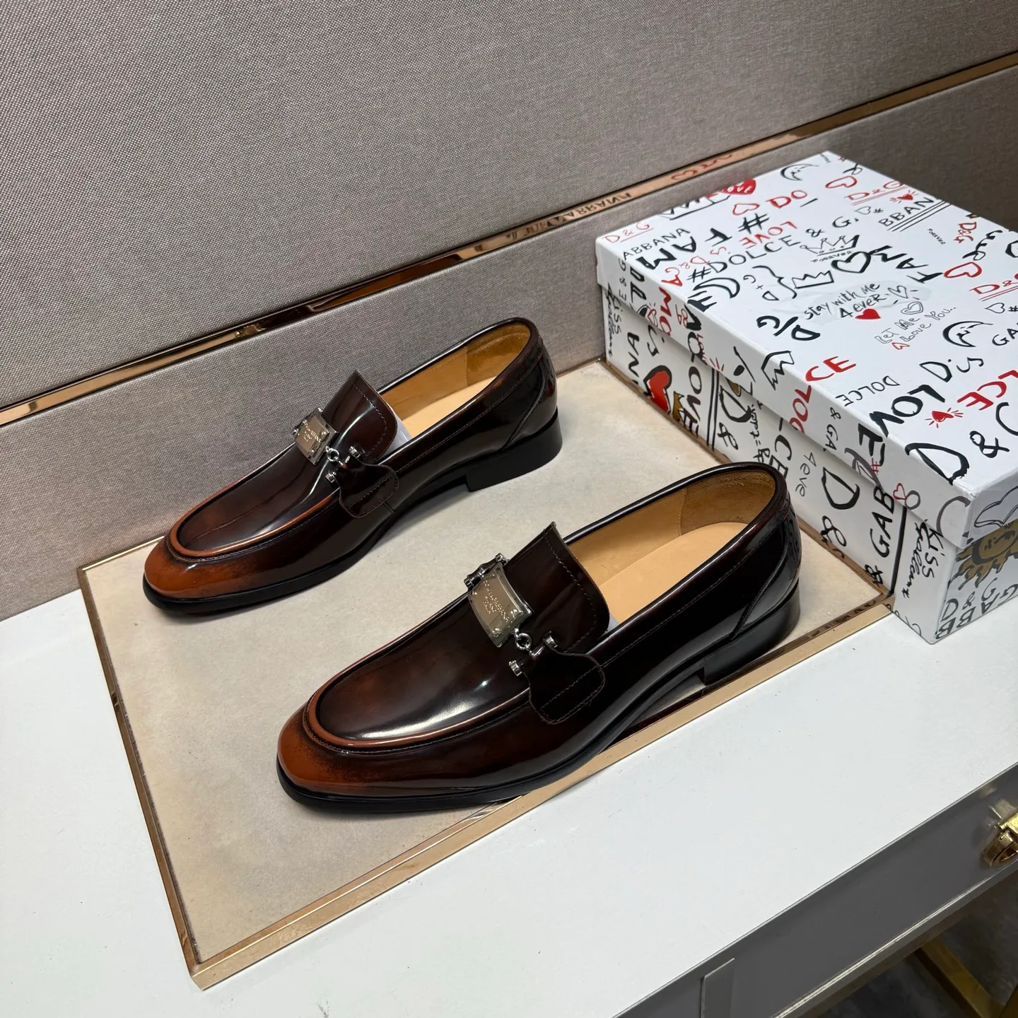 Men's men's shoes 💰pp520【DG～】Men's casual formal leather shoes 2025z cabinet sales simultaneously 🔶Size: 38-44#️⃣ 🔷3 colors🔜The upper is made of cowhide stitching ➕Cowhide lining, comfortable and breathable, sole: original comfortable, wear-resistant and non-slip outsole, ⚠️real thing📱photographed🎬real thing is better📢📢📢